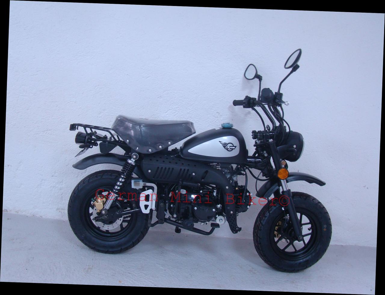 SKYTEAM SKYMINI 125-8 E5+ CLUB-S INJECTION de LUXE Matt-BLACK Le Mans Sitz