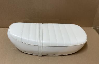 B-Ware F98 Sitzbank Weiß Skymax 50 & 125  mit 5,5 Liter Tank! 