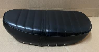 B-Ware F109 Sitzbank Schwarz Skymax 50 & 125  mit 5,5 Liter Tank! 