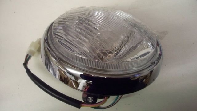 Artikelbild 1 des Artikels “Scheinwerfer mit Chromring Skymax 50+125 “