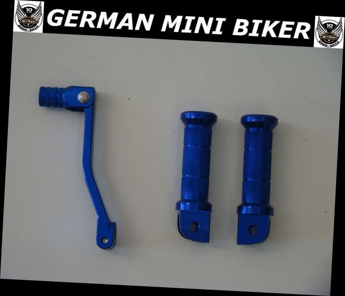 Artikelbild 1 des Artikels “Aluschalthebel & Fußrasten BLUE CNC-ALU “