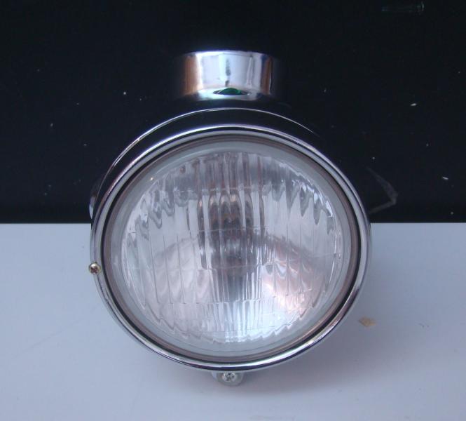Artikelbild des Artikels “-8 Mini-Scheinwerfer 12V komplett, ohne Tacho! “