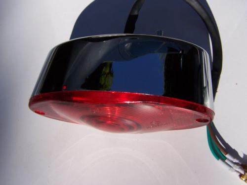 Artikelbild des Artikels “Rücklicht OVAL Chrom (Ellipse Lamp) alle Modelle “